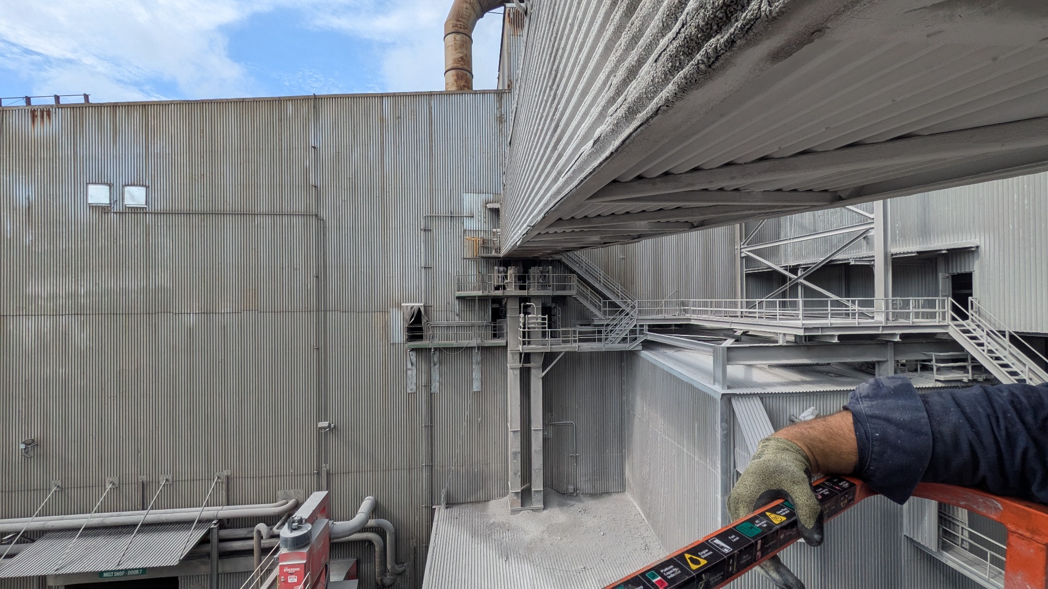 Industrial conveyor and access platform field view